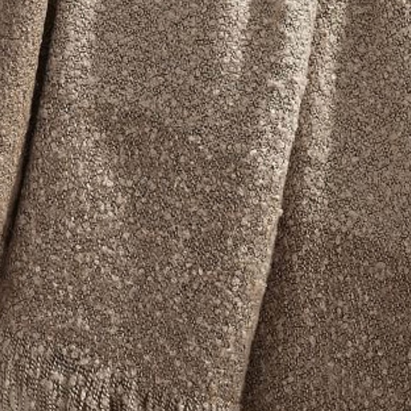 Pottery barn throw - Picture 2 of 5